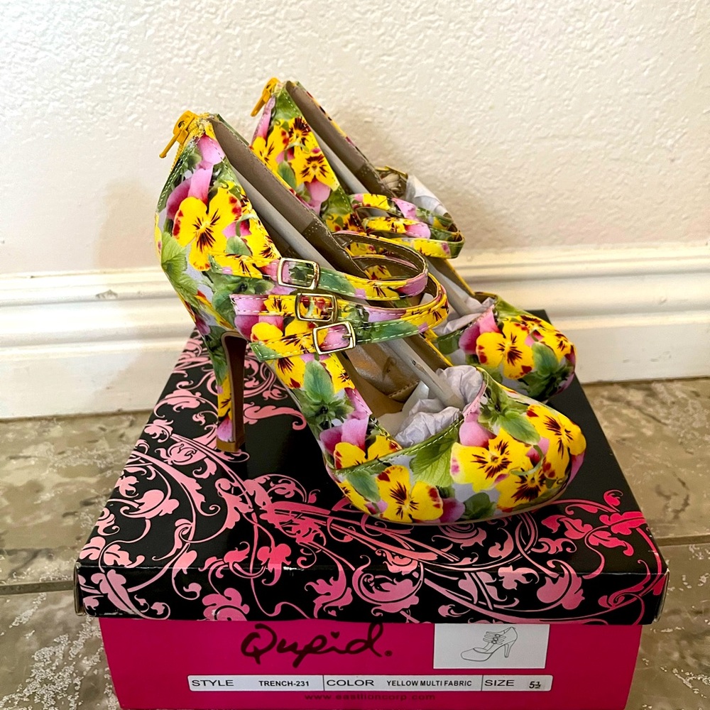 Floral Heels With Straps